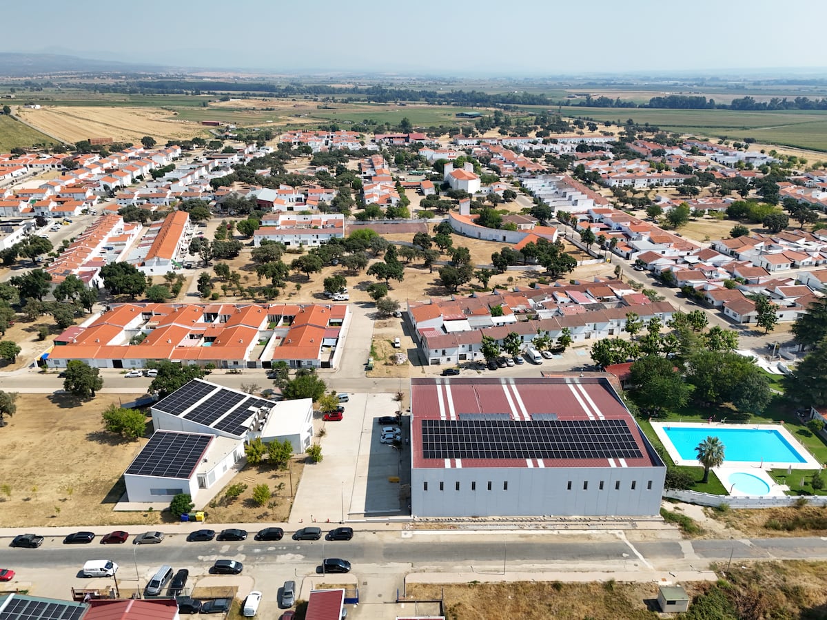 La transición energética, el secreto de Cáceres para combatir la despoblación | Sociedad