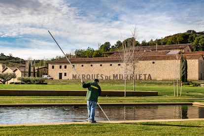 El Castillo de Ygay restaurado en 2014 alberga una colección de vinos desde 1852 hasta hoy.