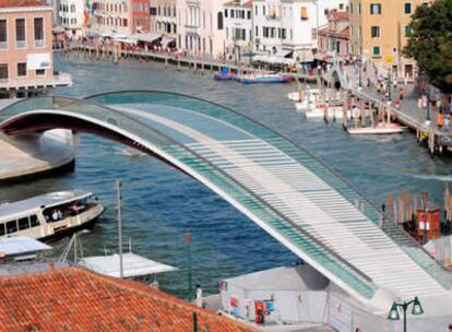 Imagen del puente de Santiago Calatrava en Venecia