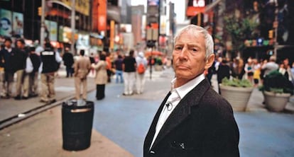 Robert Durst, en la neoyorquina Time Square durante el rodaje de la serie documental &lsquo;The Jinx&rsquo;.