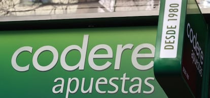 Cartel en un establecimiento de Codere.