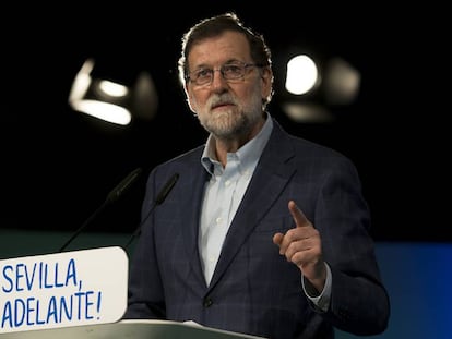 Mariano Rajoy, el s&aacute;bado durante un mitin en Sevilla. 