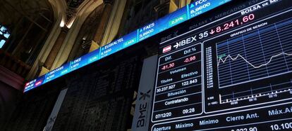 Vista del principal indicador del parqué madrileño, el Ibex 35, en la Bolsa