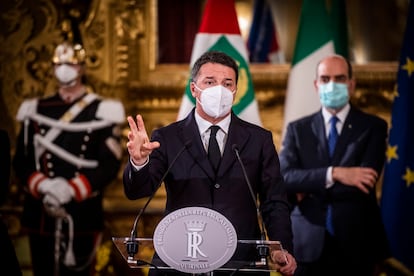El líder de Italia Viva, Matteo Renzi, en su comparecencia en el Palacio del Quirinal, este jueves.