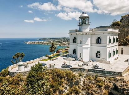 El Faro Punta Imperatore de la firma de hoteles Rusticae, en la isla italiana de Ischia, en el golfo de Nápoles.