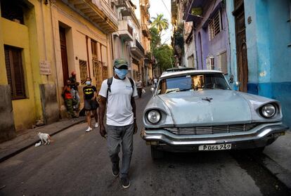 No último ano, a covid-19 e um agravamento das sanções dos Estados Unidos, levaram a patamares mínimos a oferta em Cuba em setores como alimentos e limpeza.