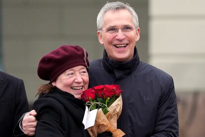 Jens Stoltenerg y Ingrid Schulerud