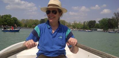 La profesora de la Universidad Schiller en el madrileño Parque del Retiro.