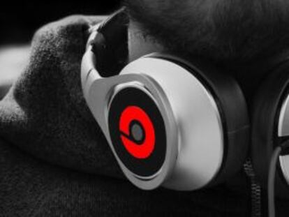 Apple compra la firma de auriculares Beats por 3000 millones de dólares