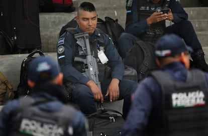 Protesta de policías federales, en julio de 2019, contra la decisión de ingresar en la Guardia Nacional.