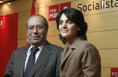 Pilar S&aacute;nchez Acera, con el alcalde de Fuenlabrada, Manuel Robles
