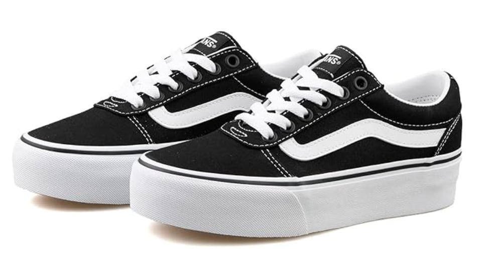 Lista de deseos Black Friday: zapatillas de la marca Vans.