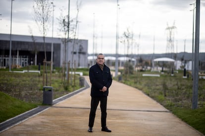 El alcalde de Alcácer do Sal, el comunista Vitor Proença, en el Parque Urbano de la ciudad, el pasado 20 de noviembre.