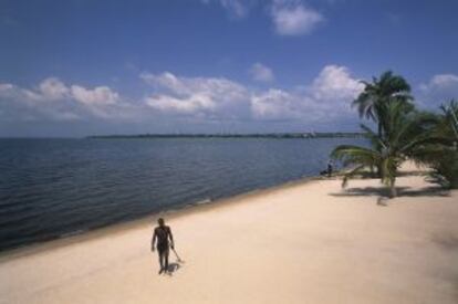 Playa de Lake Togo, en Togo.