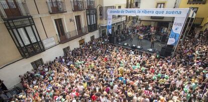 La Plaza del Trigo, en Aranda de Duero, durante una actuación del festival Sonorama 2014