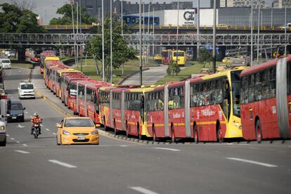 Algunos autos contaron con la excepción para circular, como vehículos de emergencia, y autos y motos propulsados por motores eléctricos.