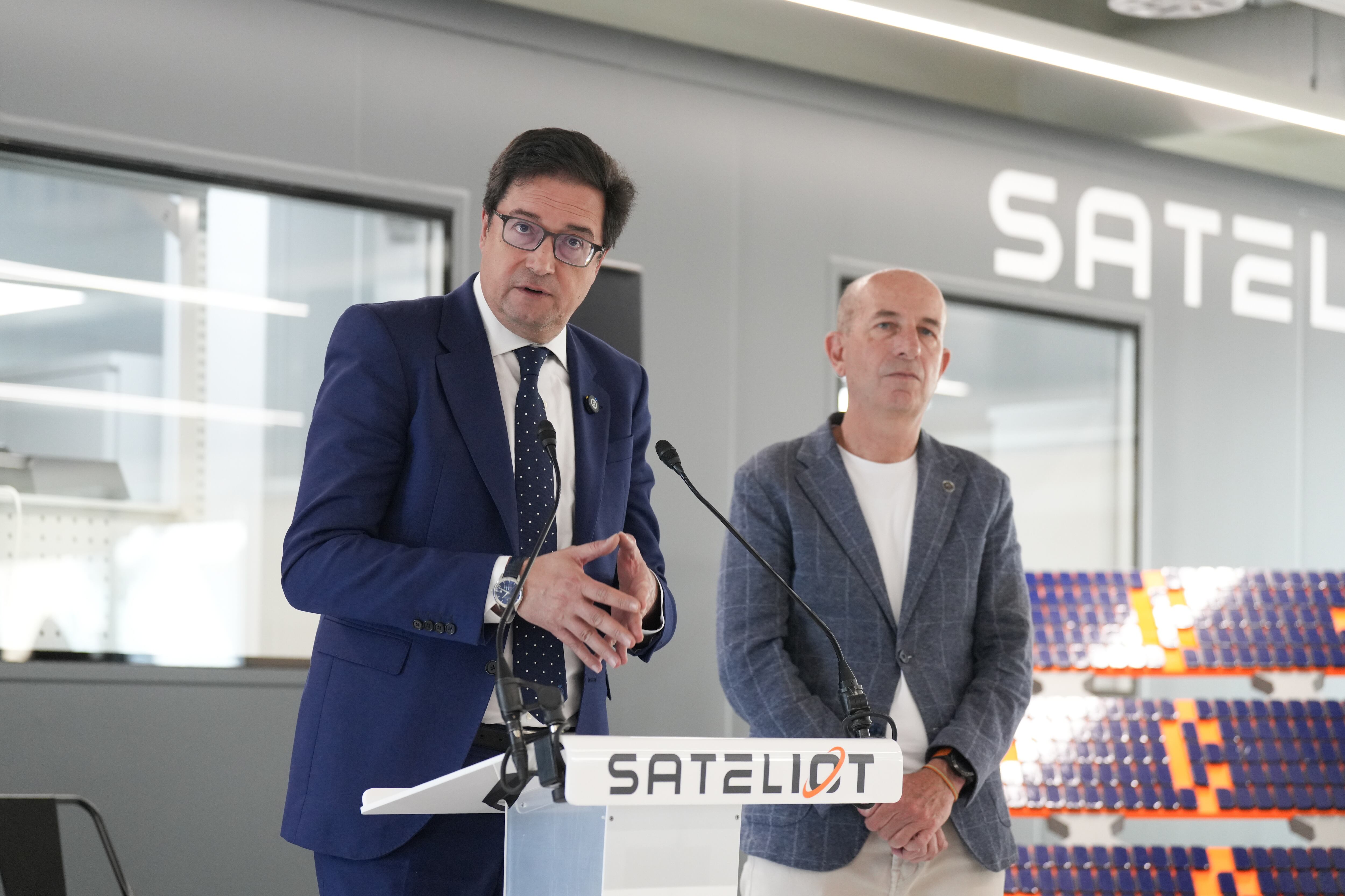 Sateliot calienta el sector espacial español: lanza una ronda de 100 millones para su constelación de satélites