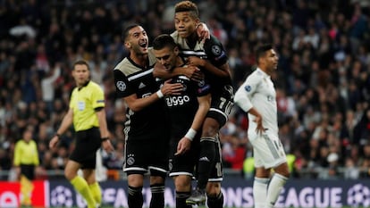 Ziyech, Tadic e David Neres marcaram para o Ajax na goleada sobre o Real.