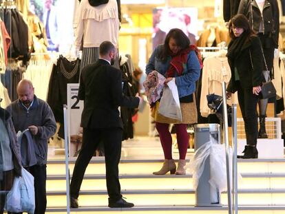 Entrada de una de las tiendas en la Gran V&iacute;a de Madrid, hace un a&ntilde;o.