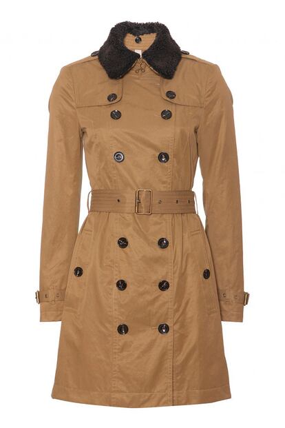 El trench de Burberry es todo un clásico. Este modelo está rebajado de 1.095 euros a 769 (ahorro de 326 euros).