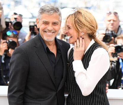 Julia Roberts y George Clooney, una de las parejas más esperadas en el Festival de Cine de Cannes, durante la presentación de 'Money Monster'.
