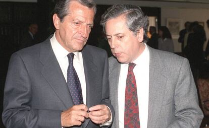 Adolfo Suárez y Miguel Ángel Aguilar, en 1995.