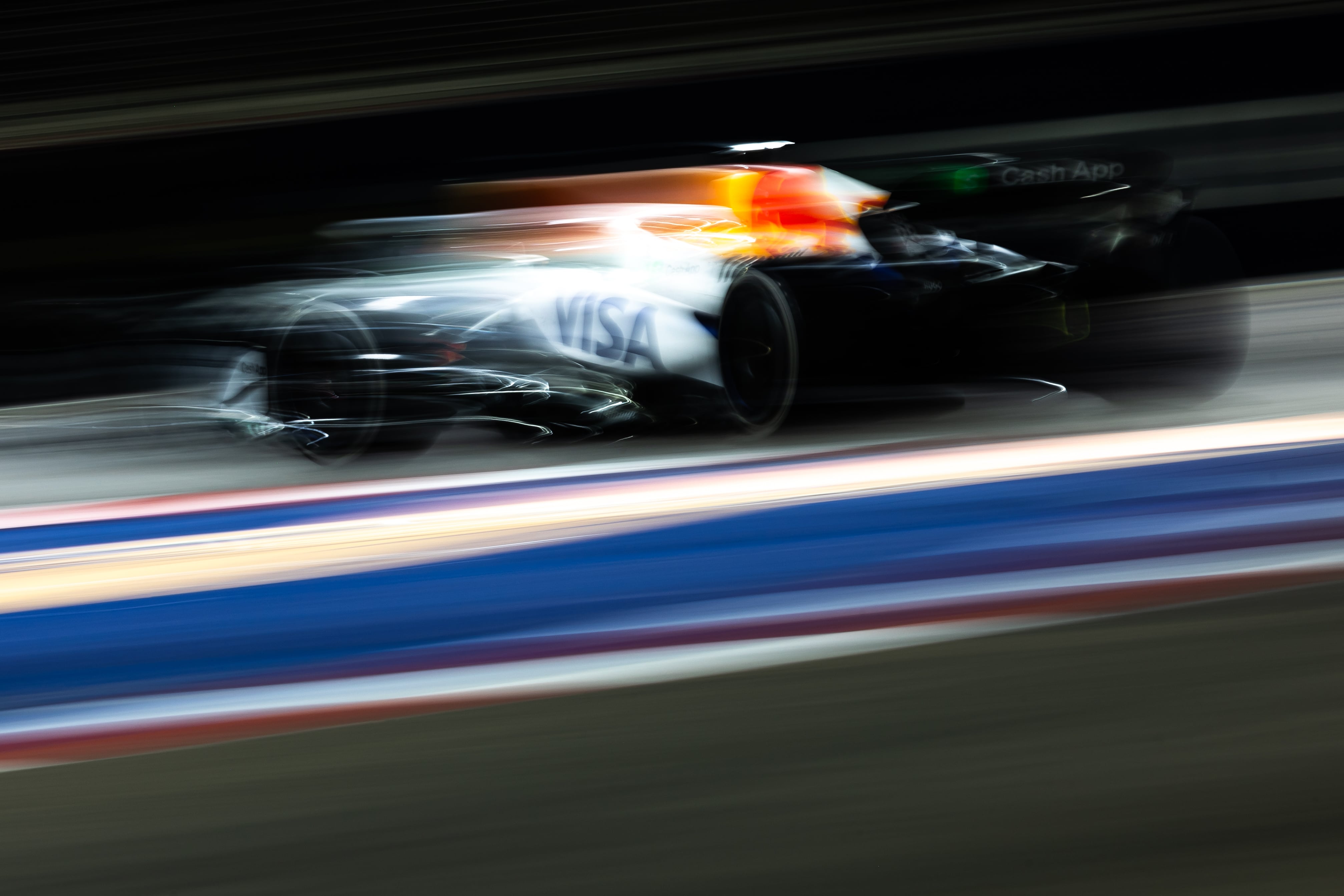 06 HADJAR Isack (fra), Visa Cash App RB F1 Team VCARB02, action during the 2025 Formula 1 Singapore Grand Prix, 18th round of the 2025 FIA Formula One World Championship from October 3 to 5, 2025 on the Marina Bay Street Circuit, in Singapore - Photo Andr
