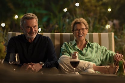 Sam Neill y Annette Bening, en 'Apples Never Fall'.