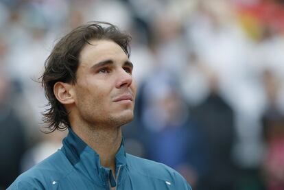 Ceremonia de entrega del trofeo de Roland Garros tras la final contra Ferrer el 9 de junio.