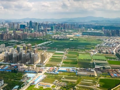 Panorámica de Yinzhou, distrito de Ningbo, una de las ciudades más importantes de la cuenca del Yangtse.