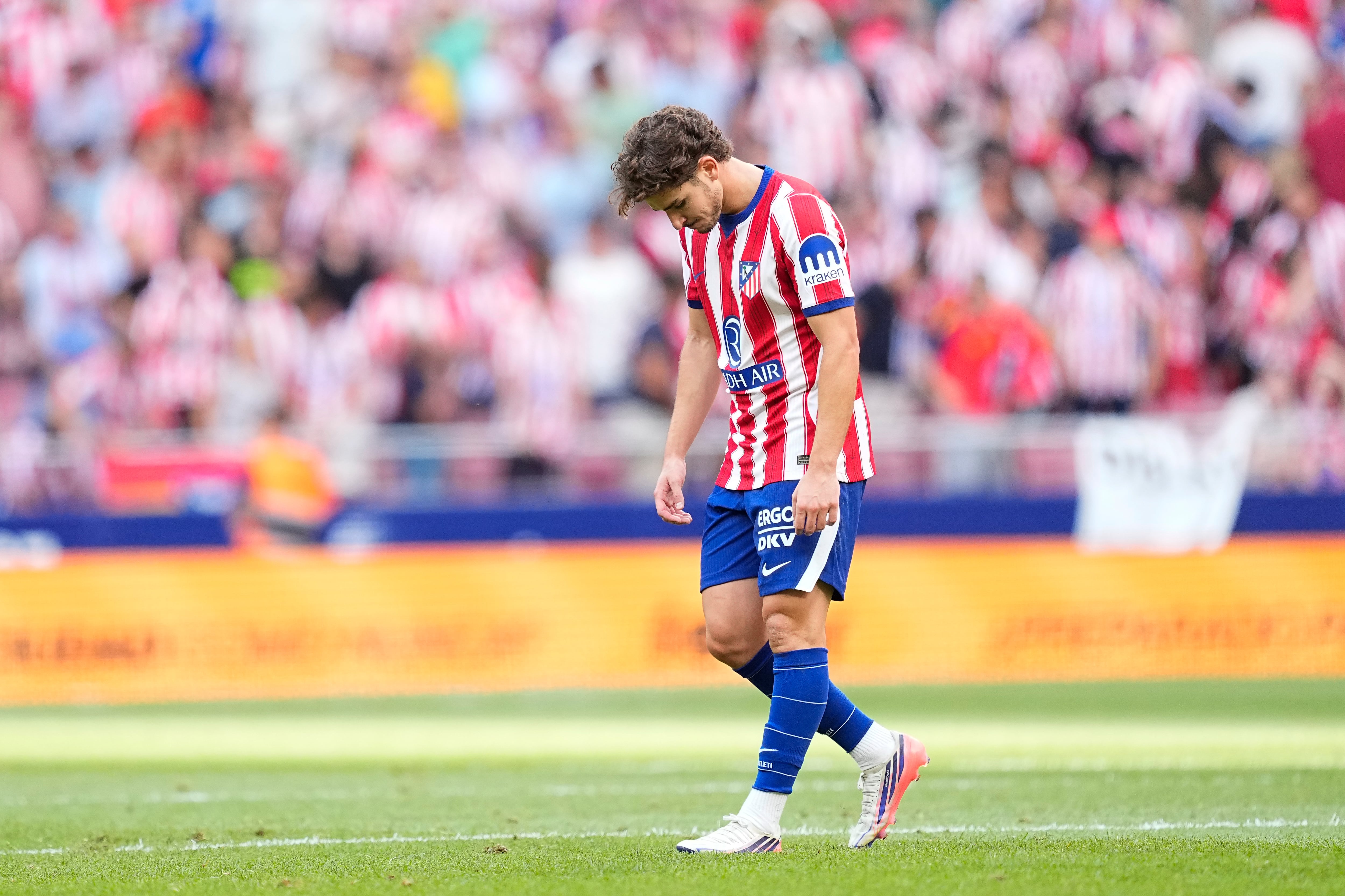 “No ha existido ni existirá ninguna conversación con el Barcelona por Julián Alvarez”, ratifica el consejo del Atlético