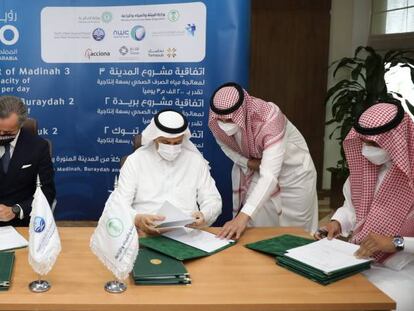 Firma de la adjudicación de las plantas de tratamiento de aguas en Arabia Saudí.