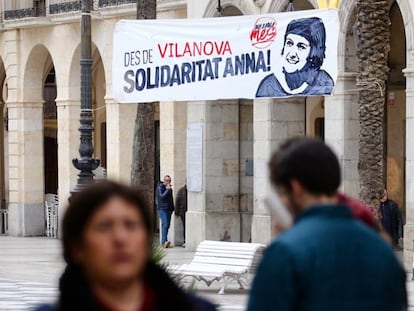 A banner in support of Anna Gabriel in Vilanova i la Geltrú (Barcelona).
