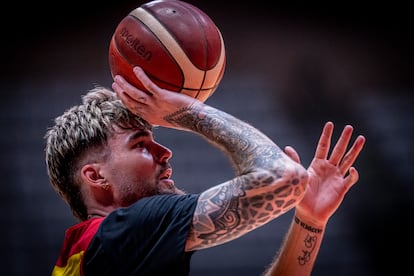 Juancho Hernangómez, con la selección española, en una imagen cedida por la Federación de Baloncesto.
