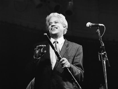 Johnny Pacheco durante una presentación, en Ámsterdam el 29 de julio de 1998.