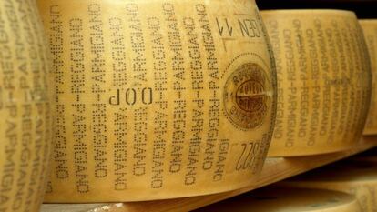 Ruedas de queso Parmigiano Reggiano, en una imagen de archivo.