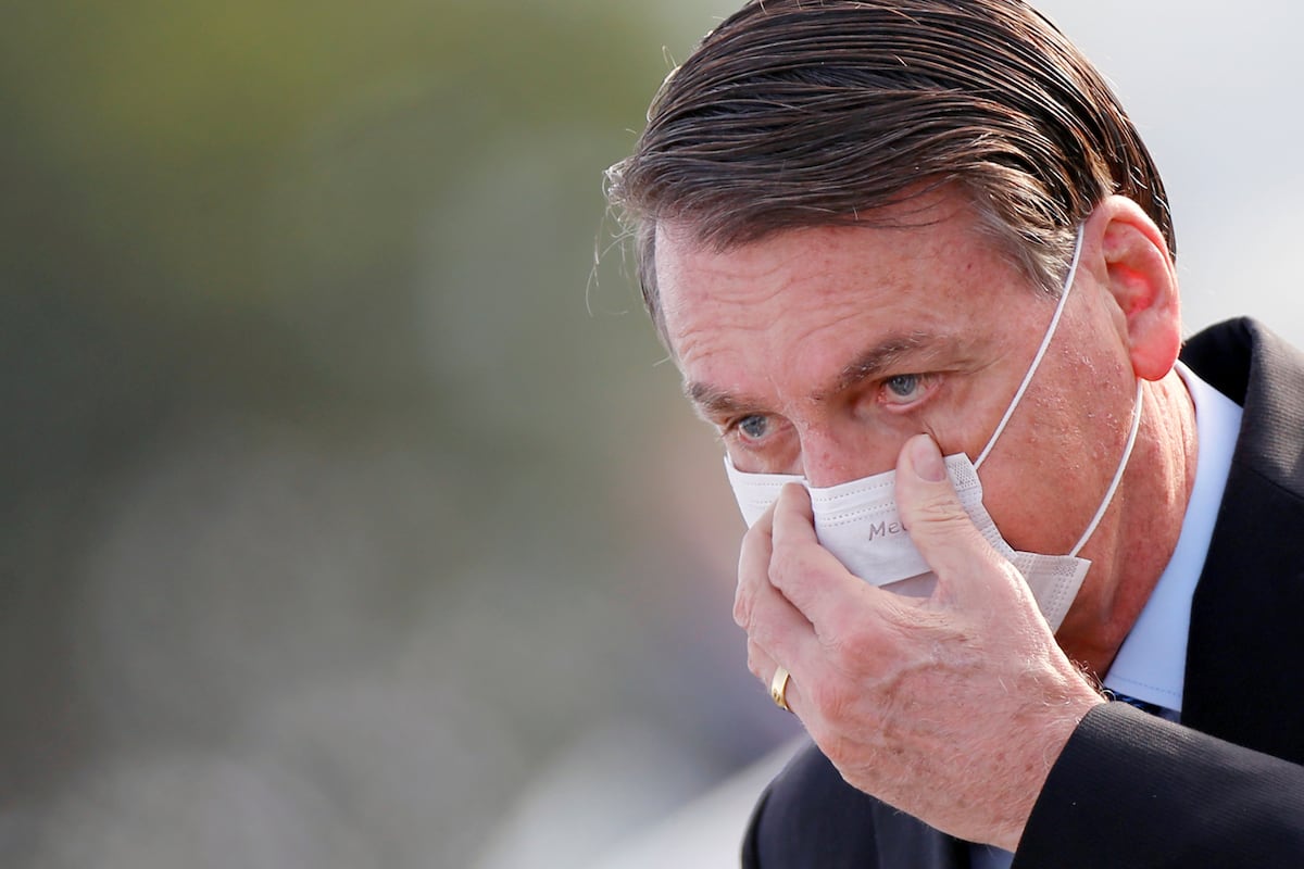 Bolsonaro restaura los datos del coronavirus tras el caos por el apagón ...