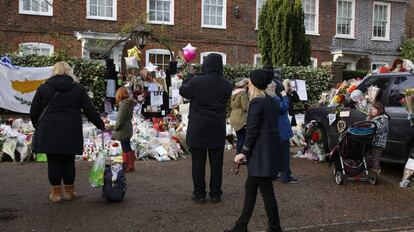 Tributo a George Michael, em sua casa ao norte de Londres.