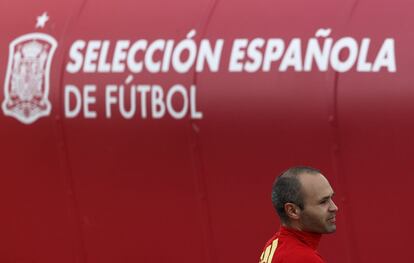 Iniesta en la sede de la concentración de España, en la Isla de Ré. 