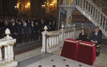 Don Juan Carlos y doña Sofía han ocupado un lugar destacado en la basílica San Francisco el Grande de Madrid.