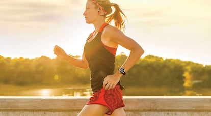 El reloj de para correr Garmin Forerunner 235, con GPS incorporado, es una de las ofertas más destacadas de esta semana.