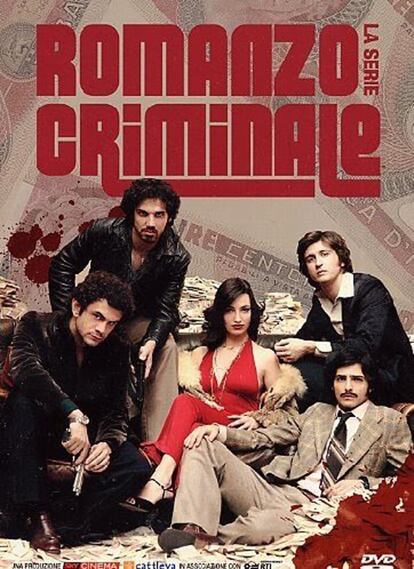 Roma Criminal (2008), serie derivada de la película de mismo título y argumento realizada en 2005. Sus 22 capítulos narran el auge y caída de una de las organizaciones que dominó el panorama criminal en Roma, la Banda della Magliana, fundada en 1975 y a la que la justicia italiana ha vinculado reiteradamente con las actividades ultraderechistas que tuvieron su episodio más sangriento en la matanza de Bolonia (85 muertos) en 1980.