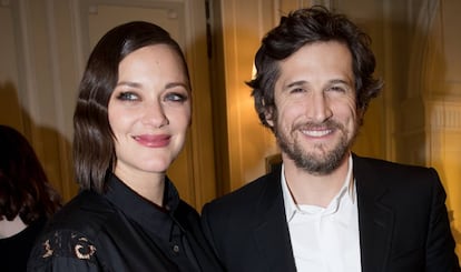 Marion Cotillard y Guillaume Canet en París, el 16 de enero de 2017.