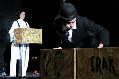 Representación de <i>Führer,</i> de la compañía Teatro de La Saca y con texto de Sergi González, el sábado en Alicante.