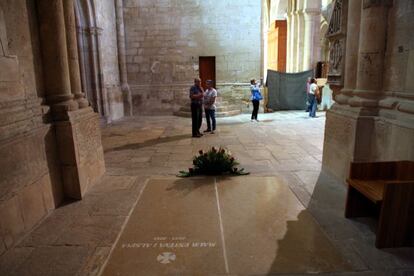 La tumba del abad Maur Esteva, en el monasterio de Poblet. 