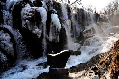 En invierno se celebra el Festival Internacional de Cascadas de Hielo, un evento que trata de equilibrar la avalancha de visitantes que se reciben en verano, y fomentar una belleza diferente.