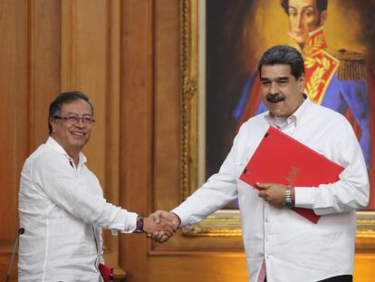 petro y nicolas maduro