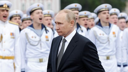 Vladimir Putin at the Navy Day celebration in St. Petersburg, July 31, 2002.
