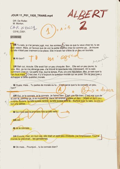 Una página del guion de la película 'Pacifiction' anotada por Albert Serra.