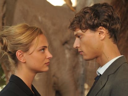 Nora Arnezeder y Fu'ad Aït Aattou, en el filme.